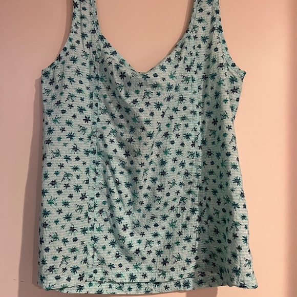 Beautiful Columbia Tank Top - Picture 3 of 5